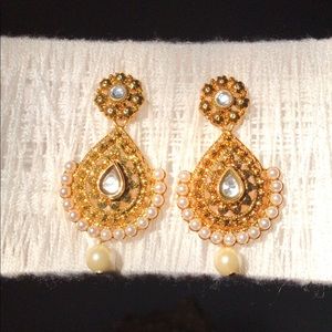 Royal bling Bollywood style earrings